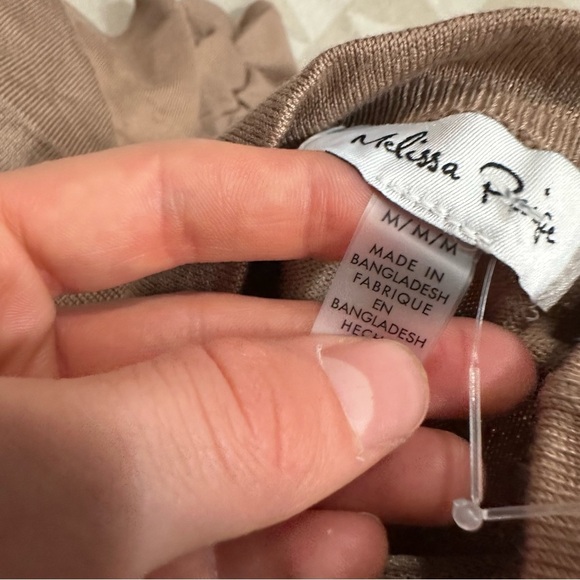 Nwot Melissa Paige
Women's Ruched-Sleeve Funnel-Neck Sweater - Picture 2 of 2